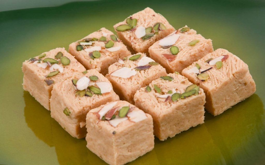 Murliwala Sweets Outlet Zirakpur Punjab - Murliwala Sweets